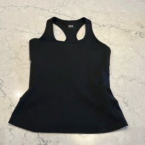 Fitted tennis tank